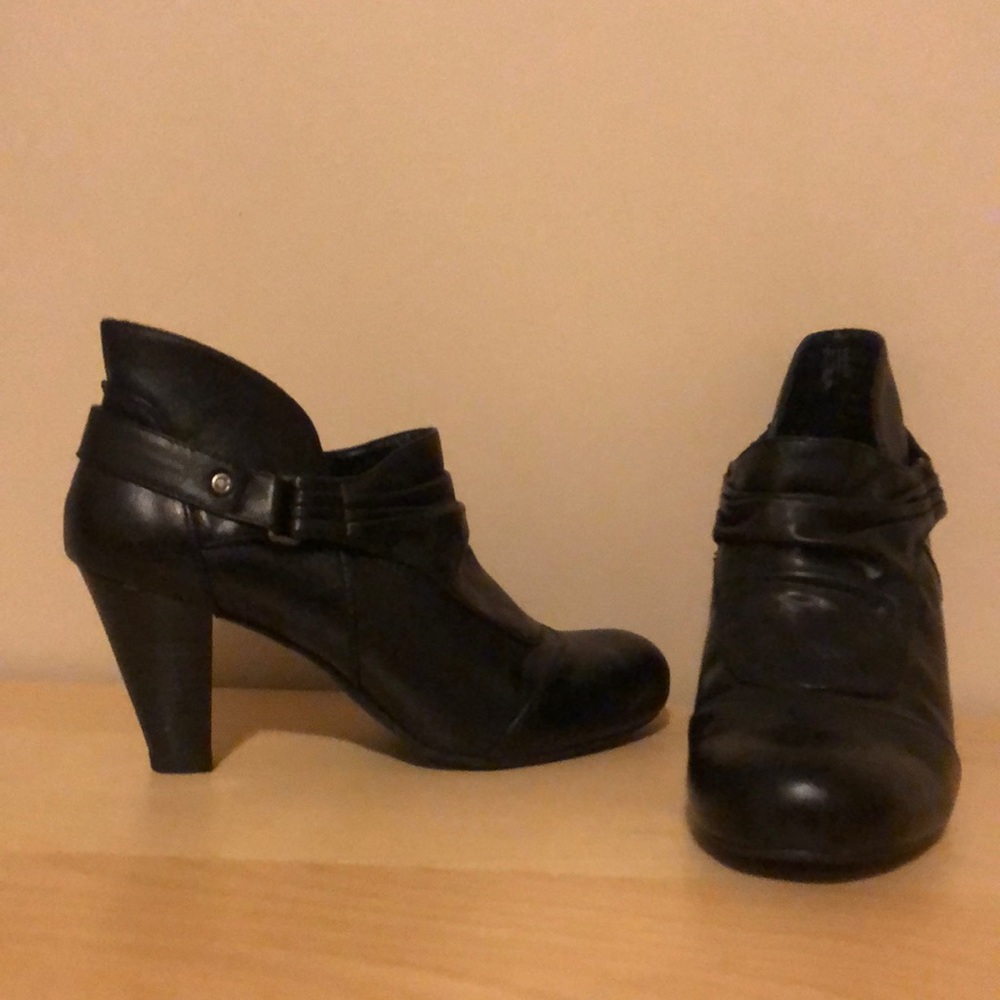 G BY GUESS - SHOES